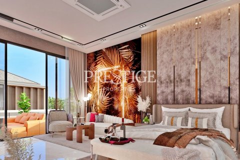 House in Pattaya, Thailand 5 bedrooms № 198316 - photo 14