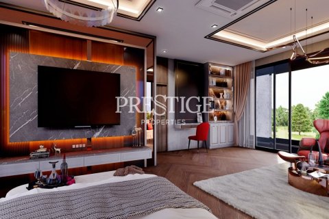House in Pattaya, Thailand 5 bedrooms № 198316 - photo 12