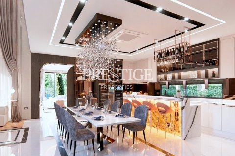 House in Pattaya, Thailand 5 bedrooms № 198316 - photo 8