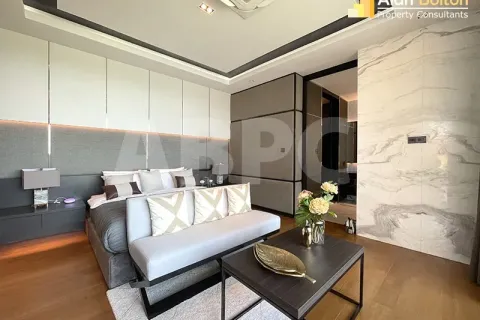 Casa de 4 dormitorios en Pattaya, Tailandia № 212103 - foto 7