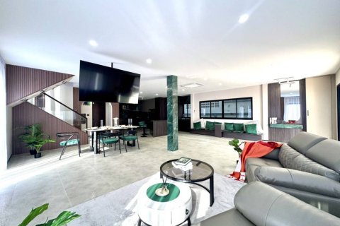 Вилла в Паттайе, Таиланд с 5 спальнями № 153802 - фото 2