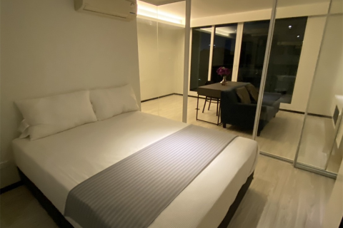 Condo in Bangkok, Thailand, 1 bedroom № 208602 - photo 8