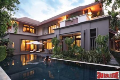 Villa à Chiang Mai, Thaïlande 4 chambres № 192830