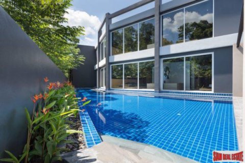 Studio on Layan Beach, Thailand № 192824