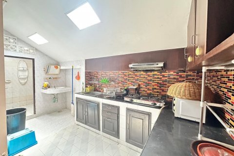 House in Phuket, Thailand 3 bedrooms № 145142 - photo 19