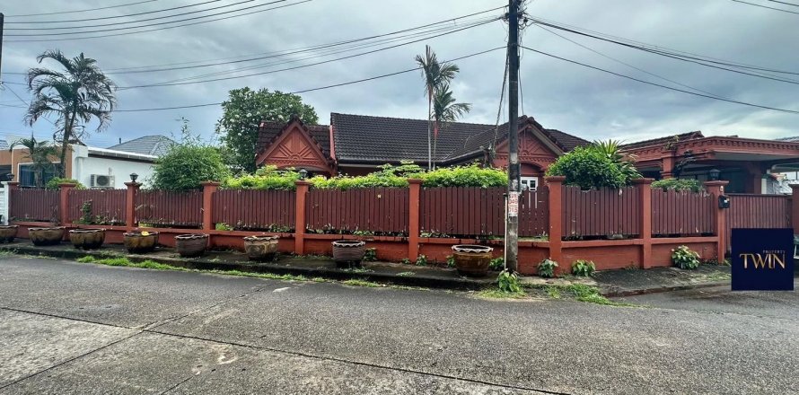 House in Phuket, Thailand 3 bedrooms № 145142