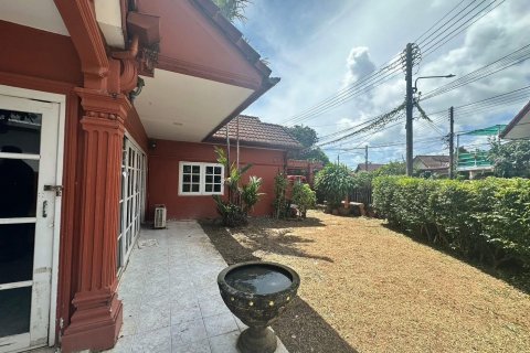 House in Phuket, Thailand 3 bedrooms № 145142 - photo 2