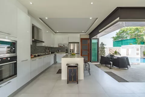 Villa in Phuket, Thailand 3 bedrooms № 145143 - photo 13