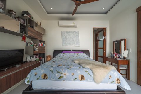 Villa in Phuket, Thailand 3 bedrooms № 145143 - photo 20