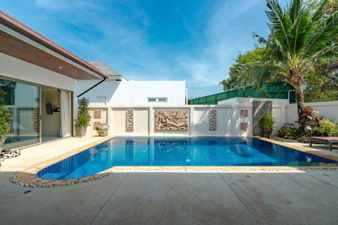 Villa in Phuket, Thailand 3 bedrooms № 145143 - photo 4