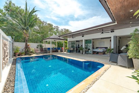 Villa in Phuket, Thailand 3 bedrooms № 145143 - photo 6