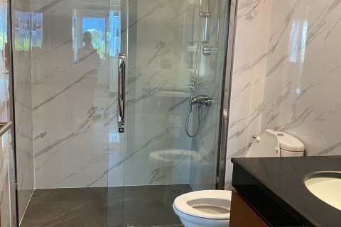 Кондоминиум с 2 спальнями в Ян Наве, Бангкок, Таиланд № 161776 - фото 10