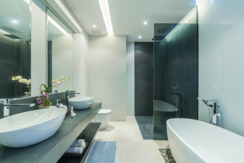 Penthouse in Phuket, Thailand 2 bedrooms № 161773 - photo 6