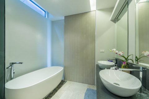 Penthouse in Phuket, Thailand 2 bedrooms № 161773 - photo 9