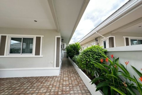 Villa in Hua Hin, Thailand 3 Schlafzimmer № 220508 - Foto 27