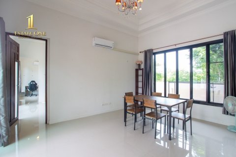 Villa in Hua Hin, Thailand 4 Schlafzimmer № 220510 - Foto 12