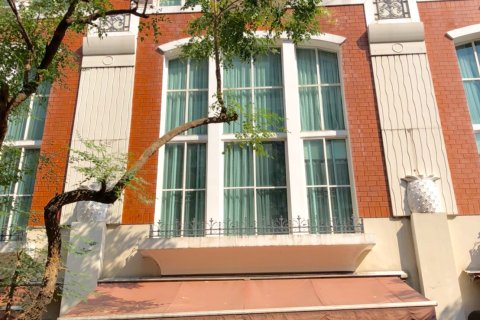 Haus in Watthana, Bangkok, Thailand 4 Schlafzimmer № 220512 - Foto 6
