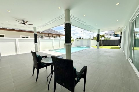 Villa in Hua Hin, Thailand 3 Schlafzimmer № 220509 - Foto 3