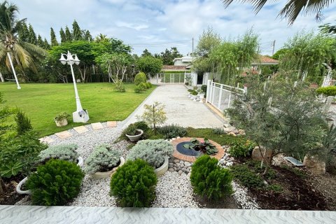 Villa in Hua Hin, Thailand 3 Schlafzimmer № 220511 - Foto 29