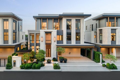 Дом в Сапхансунге, Бангкок, Таиланд с 4 спальнями  № 152493 - фото 1