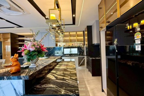 Villa in Bang Lamung, Thailand 5 bedrooms № 162431 - photo 9