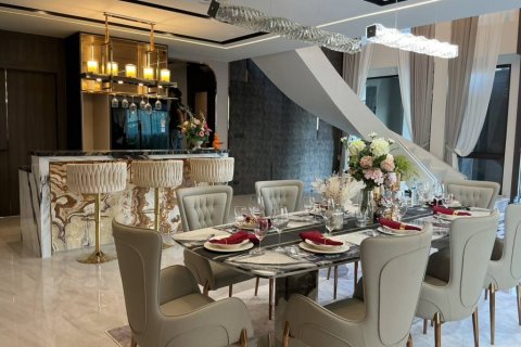 Villa in Bang Lamung, Thailand 5 bedrooms № 162431 - photo 8