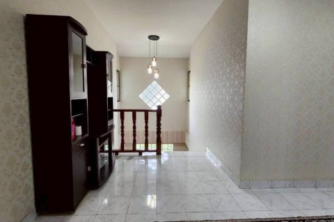 House in Pattaya, Thailand 5 bedrooms № 162429 - photo 7
