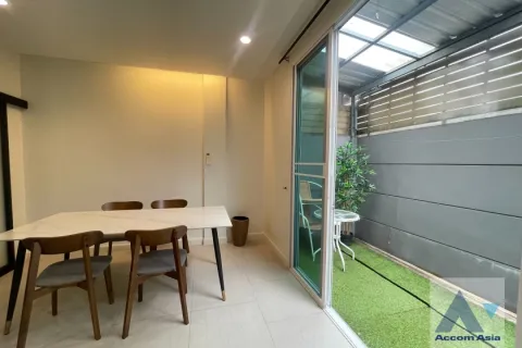 Reihenhaus in Khlong Toei, Bangkok, Thailand 4 Schlafzimmer № 215797 - Foto 6