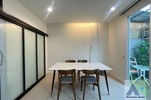 Reihenhaus in Khlong Toei, Bangkok, Thailand 4 Schlafzimmer № 215797 - Foto 5