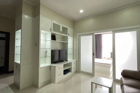 Condo à Watthana, Bangkok, Thaïlande, 2 chambres № 201058 - photo 8