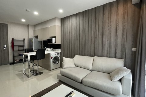 Condo à Khlong Toei, Bangkok, Thaïlande, 1 chambre № 201059 - photo 8