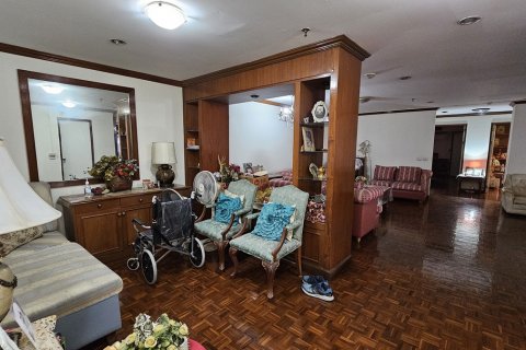 Condo à Watthana, Bangkok, Thaïlande, 3 chambres № 201063 - photo 13