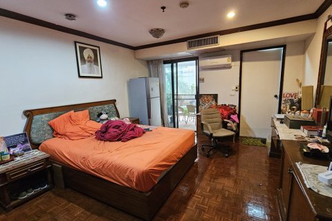 Condo à Watthana, Bangkok, Thaïlande, 3 chambres № 201063 - photo 7