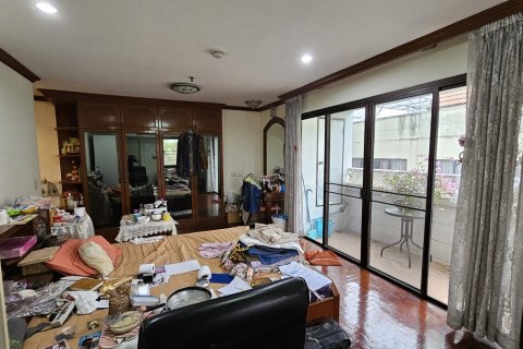 Condo à Watthana, Bangkok, Thaïlande, 3 chambres № 201063 - photo 14