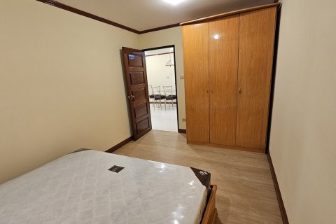 Condo à Khlong Toei, Bangkok, Thaïlande, 2 chambres № 201064 - photo 11
