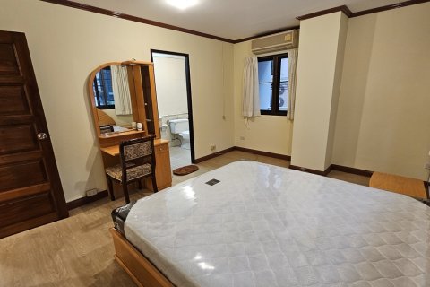 Condo à Khlong Toei, Bangkok, Thaïlande, 2 chambres № 201064 - photo 7