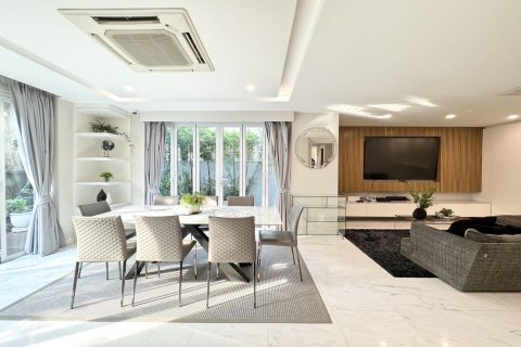 Maison à Watthana, Bangkok, Thaïlande 5 chambres № 156934 - photo 13