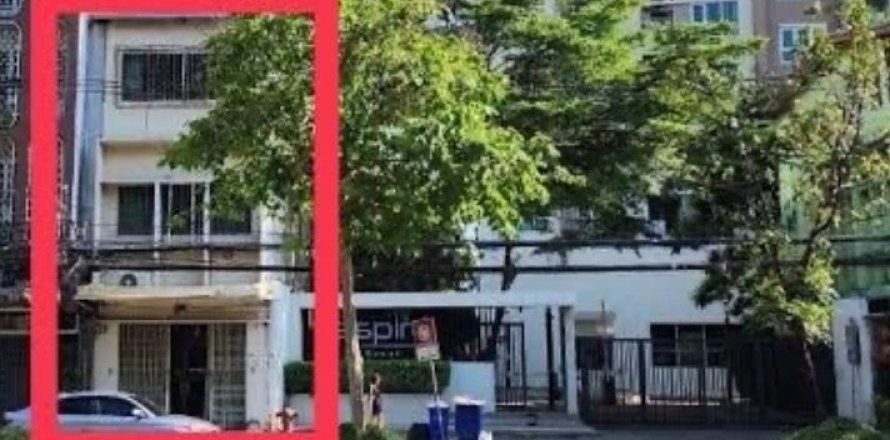 Shophouse in Khlong Toei, Bangkok, Thailand № 156936