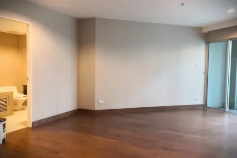 Condo in Huai Khwang, Bangkok, Thailand, 5 bedrooms № 156931 - photo 12