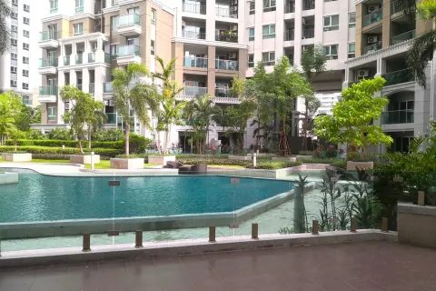 Condo in Huai Khwang, Bangkok, Thailand, 5 bedrooms № 156931 - photo 4