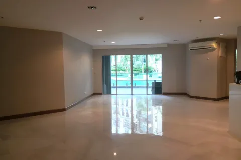 Condo in Huai Khwang, Bangkok, Thailand, 5 bedrooms  № 156931