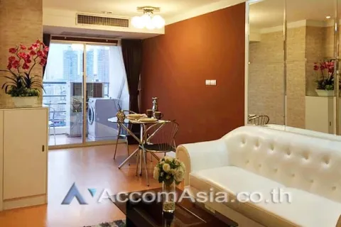 Condo in Khlong Toei, Bangkok, Thailand, 2 bedrooms  № 218530