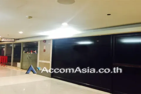 Magasin à Huai Khwang, Bangkok, Thaïlande 100 m2 № 218533