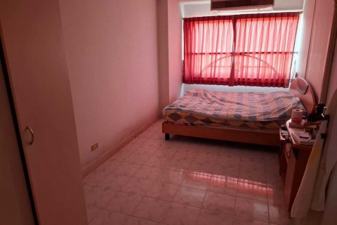 Кондоминиум с 2 спальнями в Банг Пхлате, Бангкок, Таиланд № 137421 - фото 4