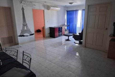 Кондоминиум с 2 спальнями в Банг Пхлате, Бангкок, Таиланд № 137421 - фото 6