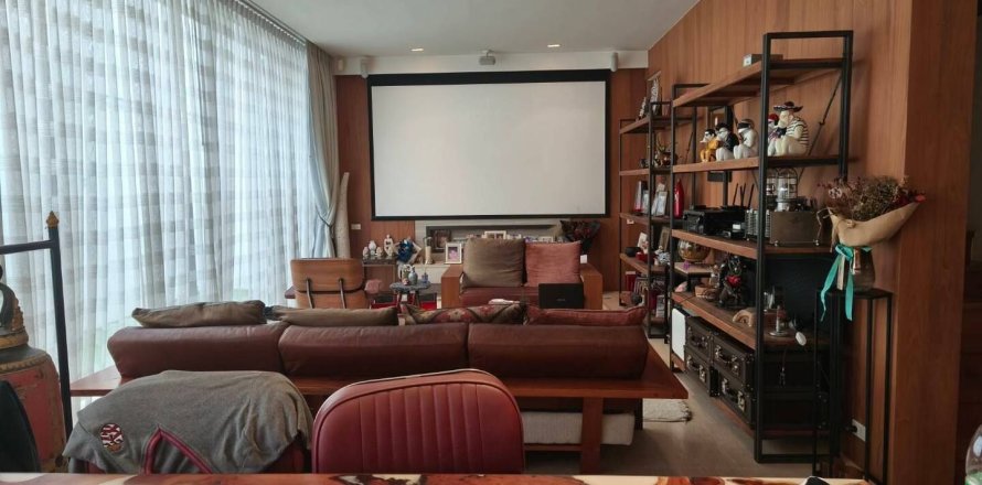 Дом в Бангкапи, Бангкок, Таиланд с 4 спальнями  № 167617