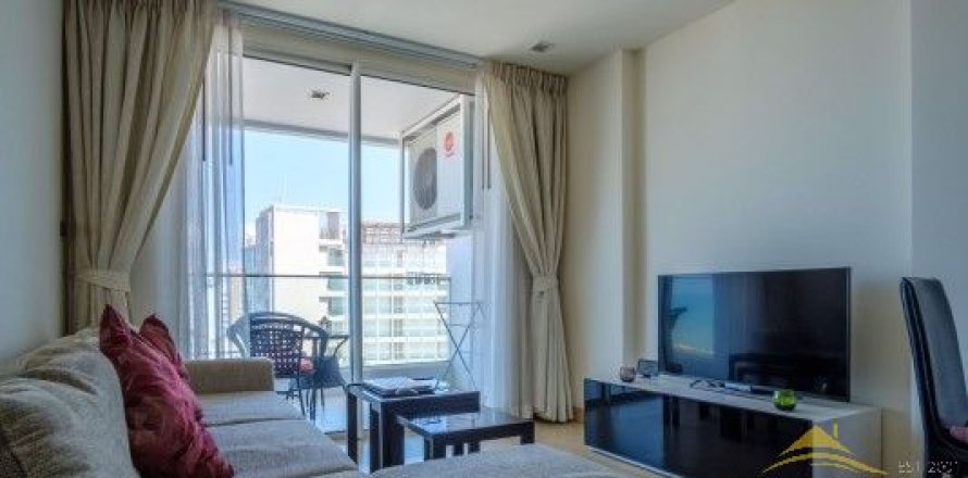 Condo in Pattaya, Thailand, 1 bedroom in The Cliff № 204572