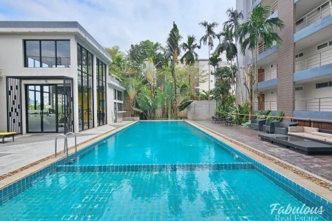 คอนโดมิเนียมในตำบลกะทู้, ประเทศไทย, 2 ห้องนอน № 205736