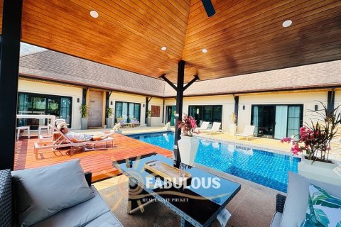 Villa à Rawai, Thaïlande 4 chambres № 205740