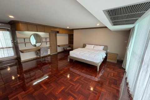 Кондоминиум с 3 спальнями в Ваттхане, Бангкок, Таиланд № 151641 - фото 19